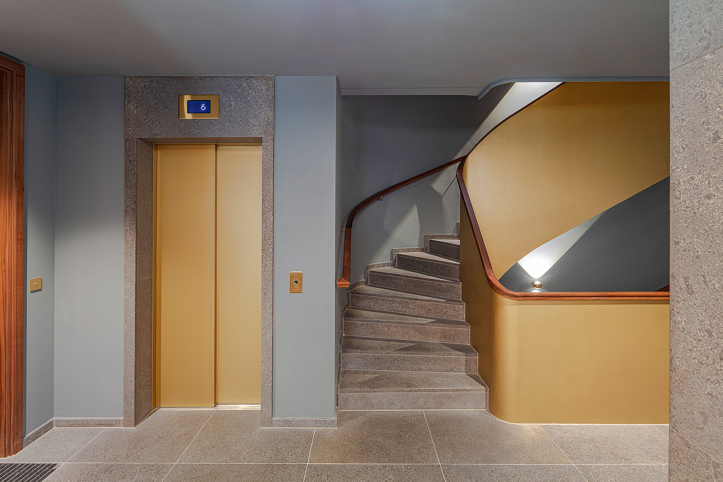 Treppenhaus Innen, hochwertige Architekturfotografie für Architekten